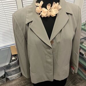 Elegant Gray Women's Blazer